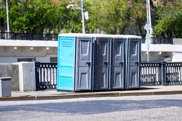 Best Porta potty delivery and setup  in Hillsboro, KS